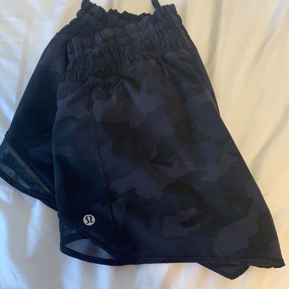 Lululemon High Rise Hotty Hot Shorts